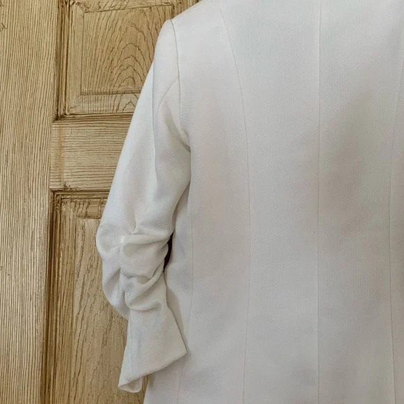 White jacket - Picture 3 of 4